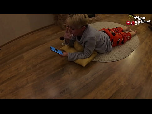 ❤️ Gekke blonde sûgje Enorme lul dy't derop sûgje en stuiterje - Anale seks ️ Porno op fy.pornado-co.ru ❌❤