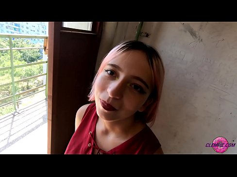 ❤️ Studint Sensual sûget in frjemdling yn 'e bûtenwrâld - Cum op syn gesicht ️ Porno op fy.pornado-co.ru ❌❤